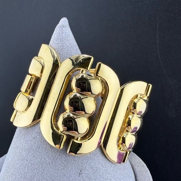 Estate Jewelry - Vintage Chunky Bracelet Gold Tone Link Wide  90s 7"